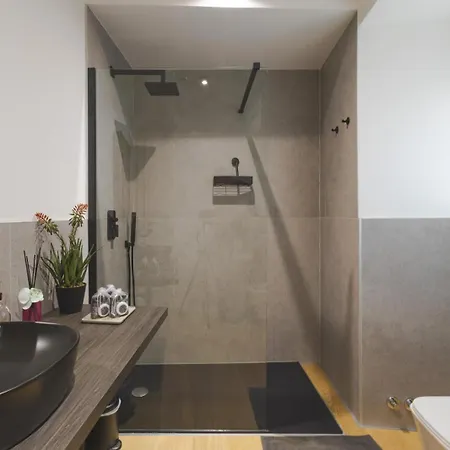 Апартаменты Homes Luxury In The Center